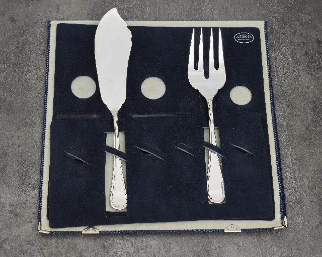 Fish serving cutlery set silver in english style