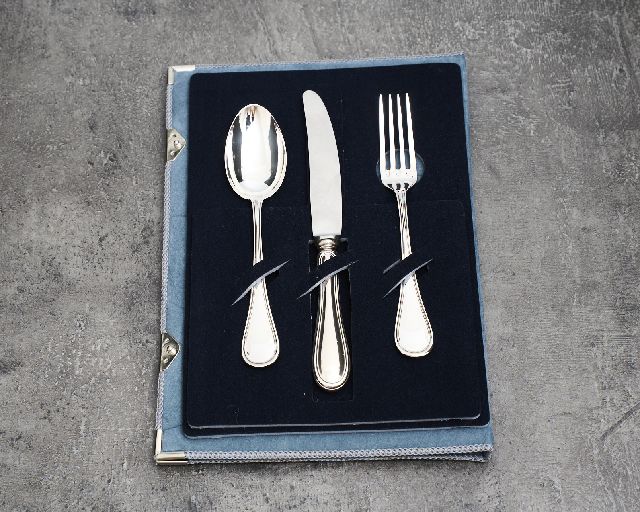 Set posatine bimbo argento 61 grammi 3 pezzi in stile inglese usato ricondizionato