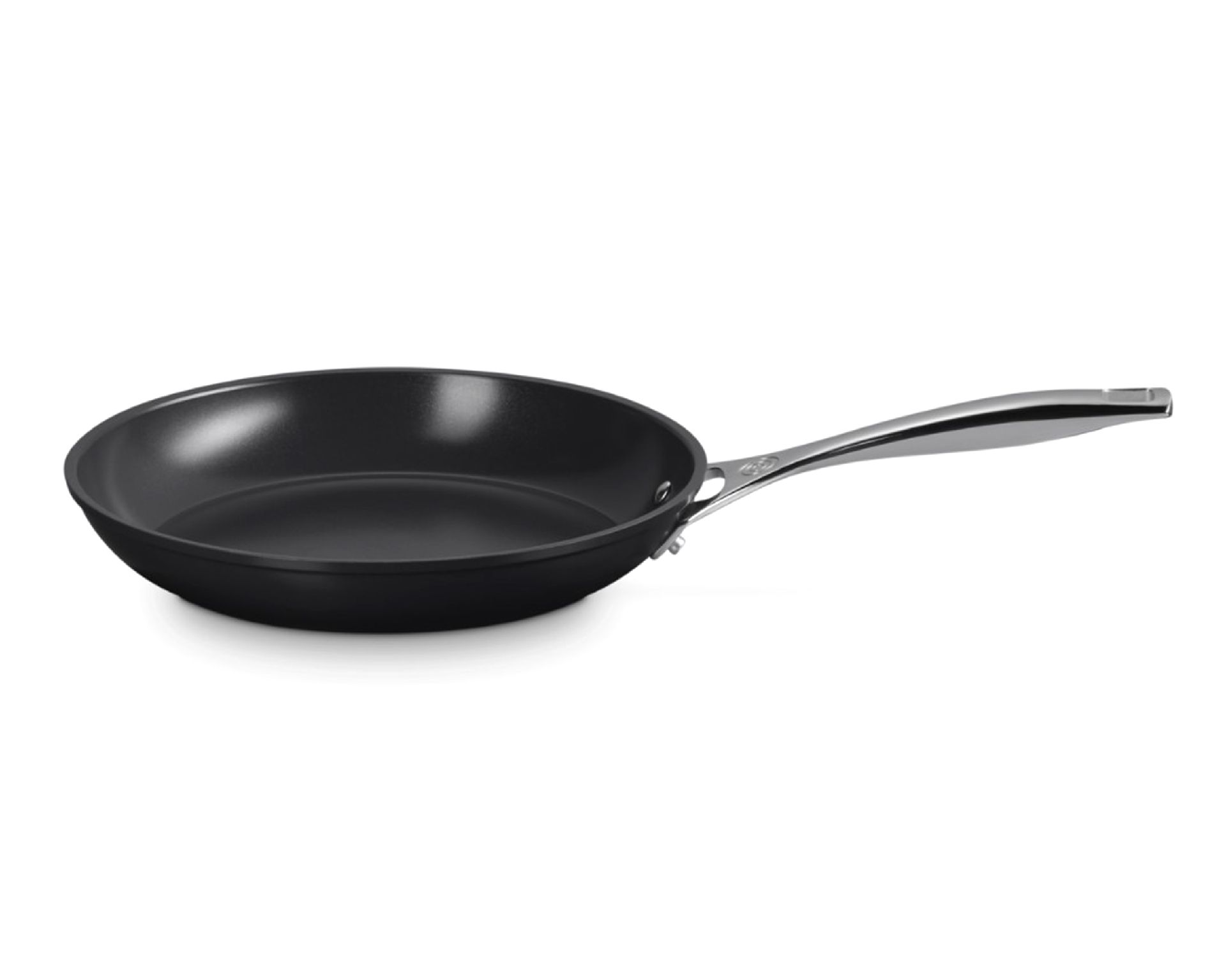 Padella Bassa Essential In Ceramica Antiaderente Le Creuset