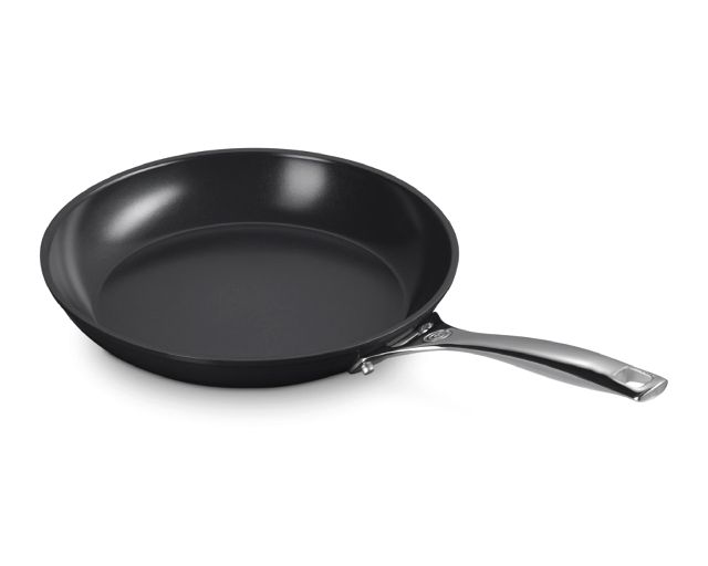 Padella Bassa Essential In Ceramica Antiaderente Le Creuset