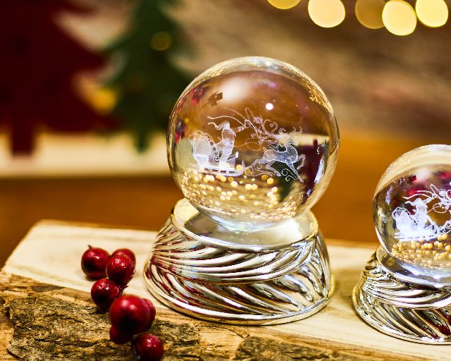 Christmas gift cristal sphere sleigh with led lights
