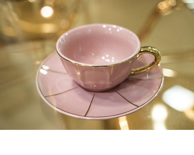 Tea cup la tavola scomposta porcelain with saucer