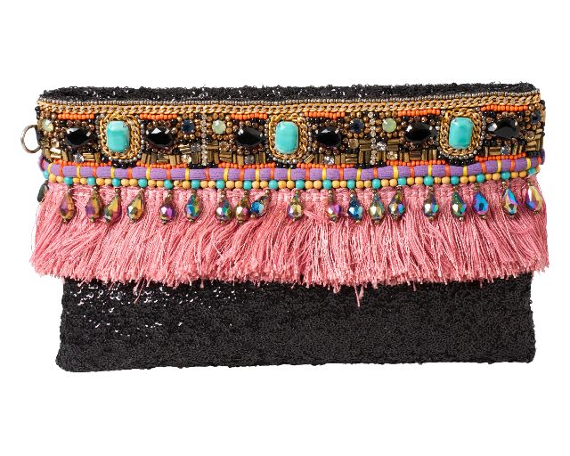Clutch con frangia rosa, strass e perline