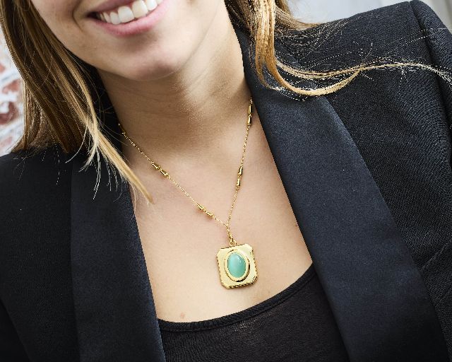 Collana Ottone Finitura Oro Con Occhio Di Gatto Verde Acqua Sovrani 190066 814j11872