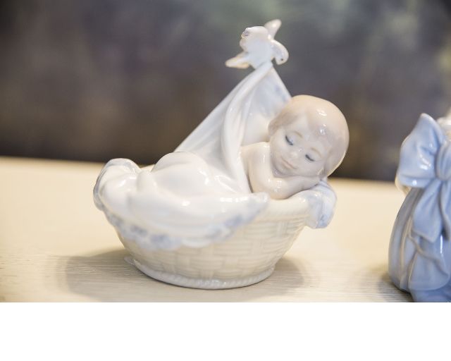 Tender dreams porcelain
