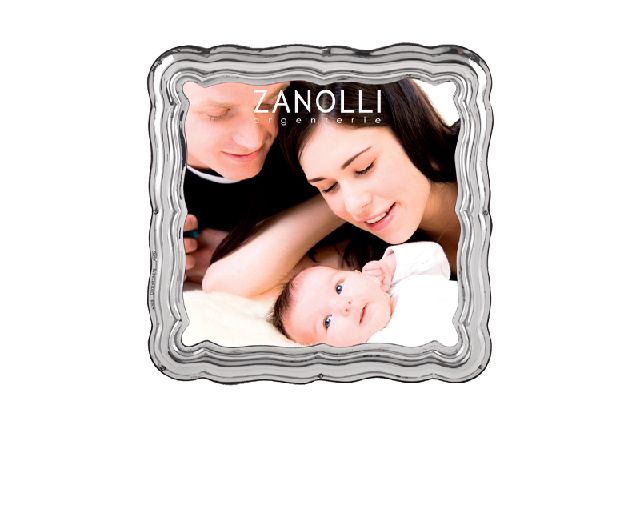 Picture frame silver in 700's style