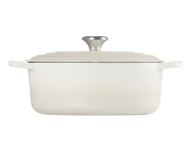 Oval Cocotte Evolution Cast Iron Meringue Le Creuset