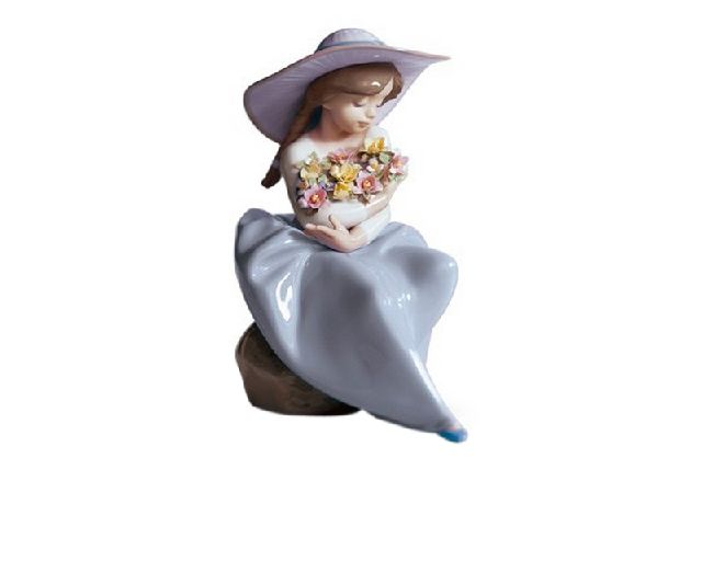 Bimba con fiori porcellana