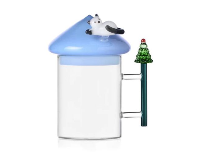 Herbal tea maker cat on the cap christmas tales