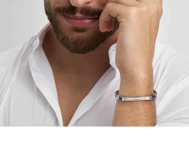 Bracciale manvision acciaio e pelle grigia con cubic zirconia bianchi