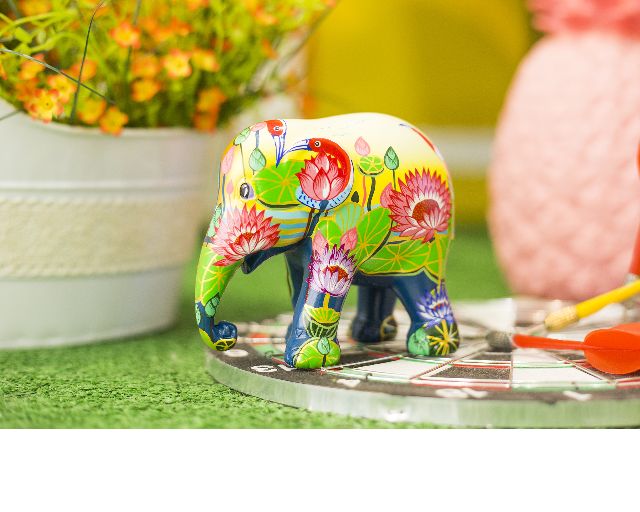 Elephant parade amazing lotus