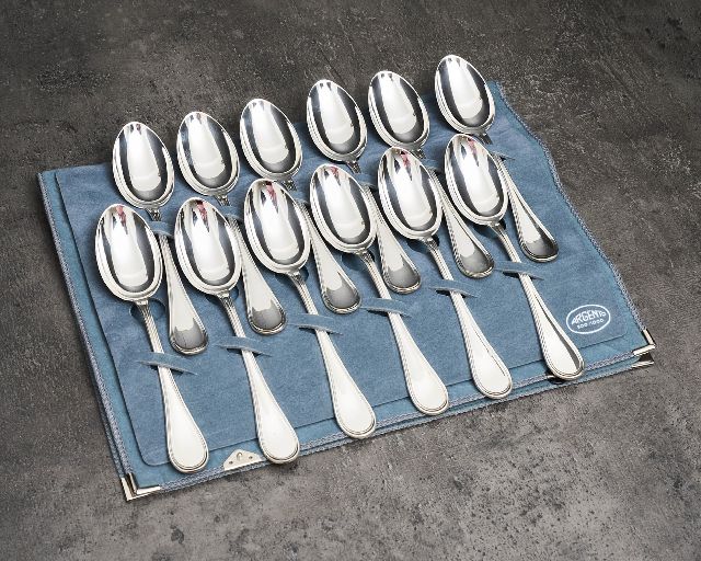 Set cucchiai frutta argento 534 grammi 12 pezzi in stile inglese usato ricondizionato