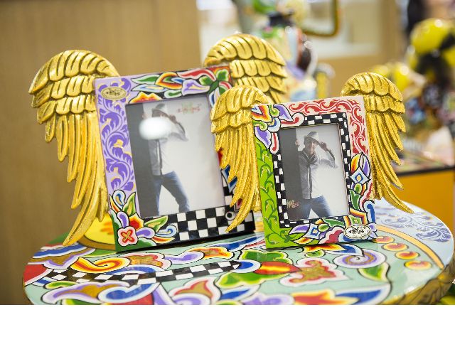 Picture frame wings s hand painted
