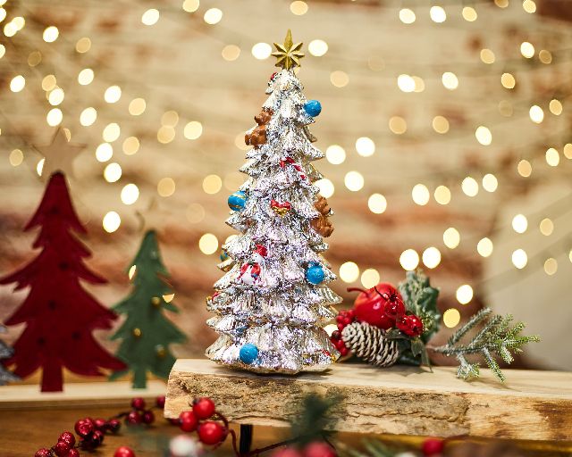 Christmas tree music box