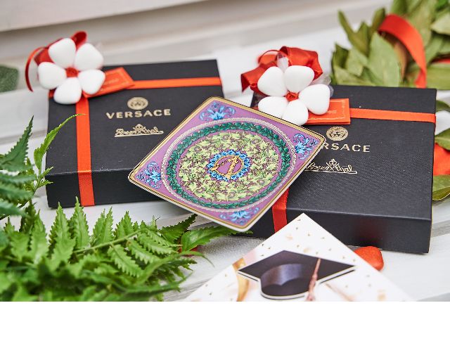 Plate barocco mosaico porcelain with sugared almonds