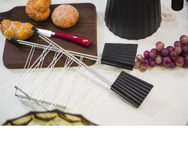 Set Pinze Plisse Nero 2 Pezzi Alessi 166218 902mdl08rab