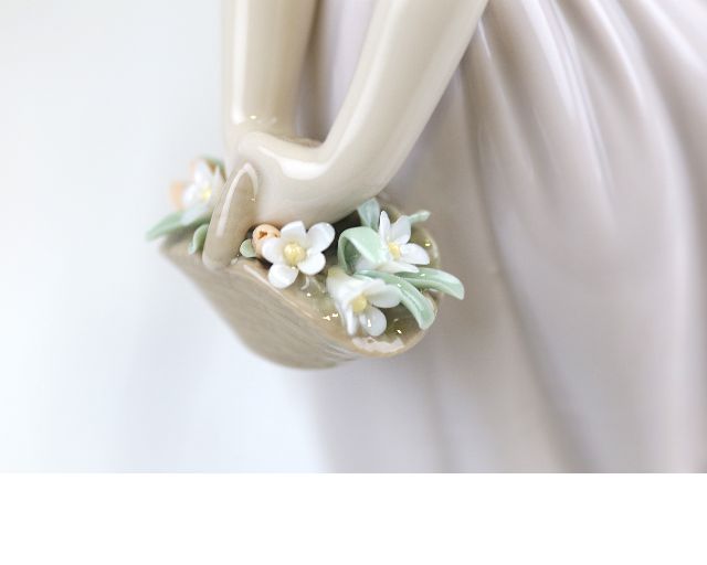 Deliziosa Innocenza Porcellana Lladro