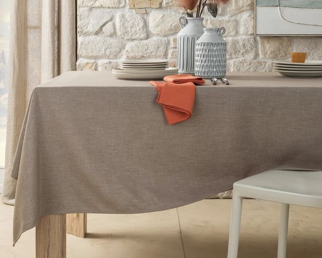 Tovaglia zenzero in filato antimacchia idrorepellente
