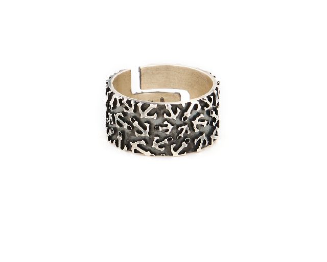 Ring silver anchors