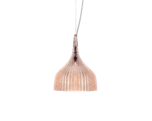 Lampada sospensione e' rosa