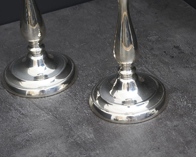 Coppia Di Candelieri Monofiamma Argento In Stile Inglese Usato Ricondizionato Zanolli Vintage 190764 Us0008861