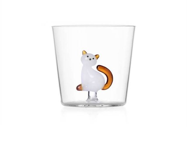 Tumbler glass tabby cat white and amber tail
