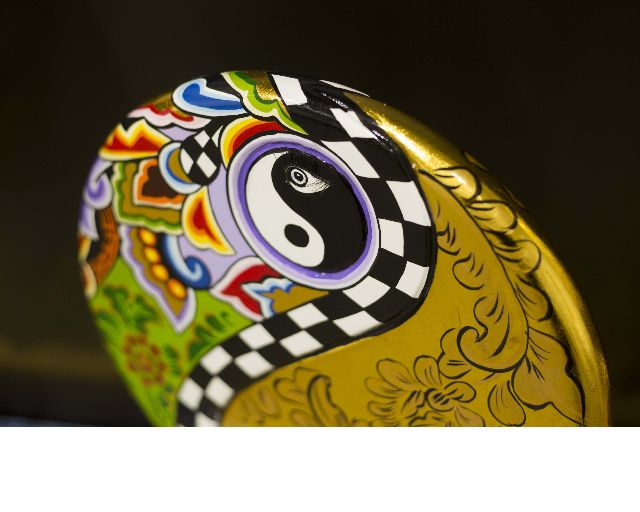Yin Yang Hand Painted Toms Drag 167952 753td4536