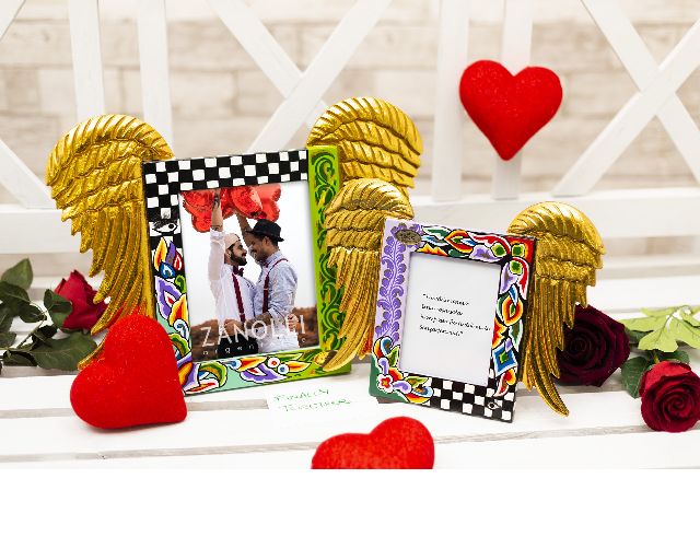 Picture frame wings m hand painted