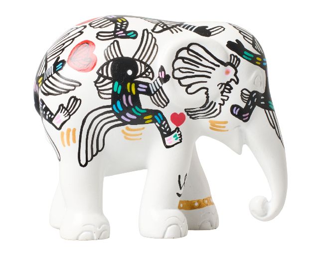 Elephant parade hugs