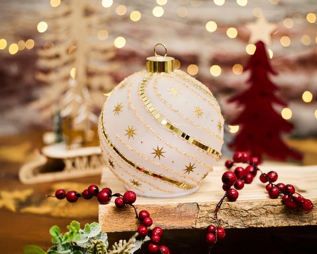 Idea regalo natale sfera girevole bianca e oro con luce led
