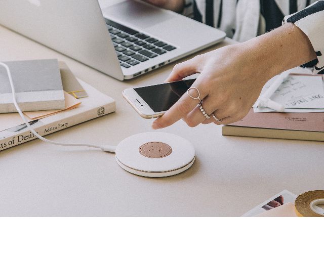 Wireless charger wicharge white