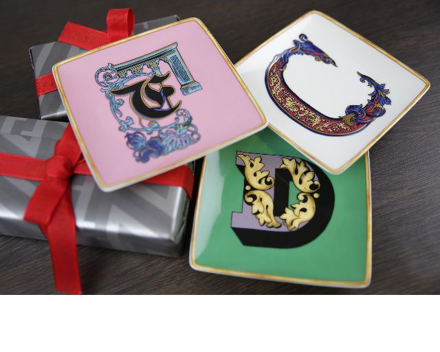 Plate Holiday Alphabet Porcelain Letter C Versace 159443 I1194040368315253